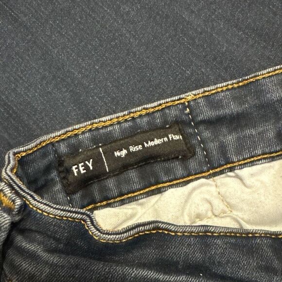 True religion fey high rise modern flare jeans size 27 - Picture 3 of 6